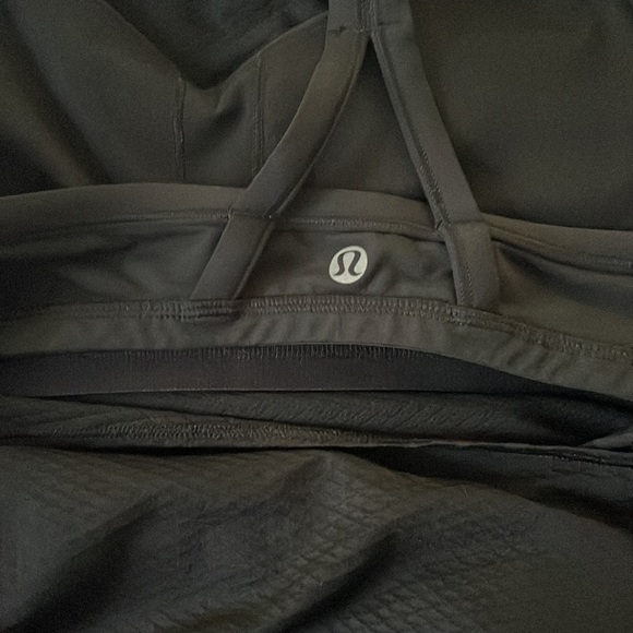 Lululemon black workout top with built in bra- barely worn in perfect condition! - Picture 4 of 5